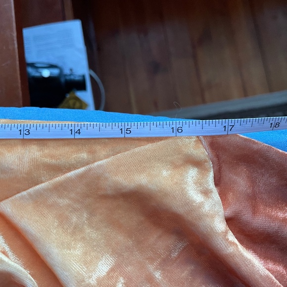 NWT Ombre Orange-Grey Velvet Wrap Top - Size XL - Picture 6 of 8